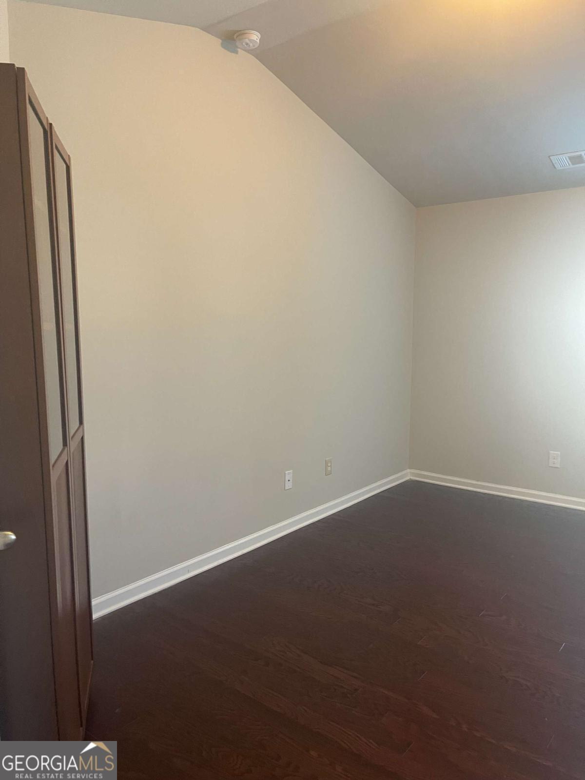 Abbotts Square - Residential Lease