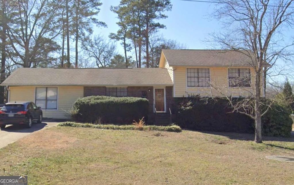 Photo of 1389 Flat Rock Road, Stockbridge, GA 30281 (MLS # 10716873)