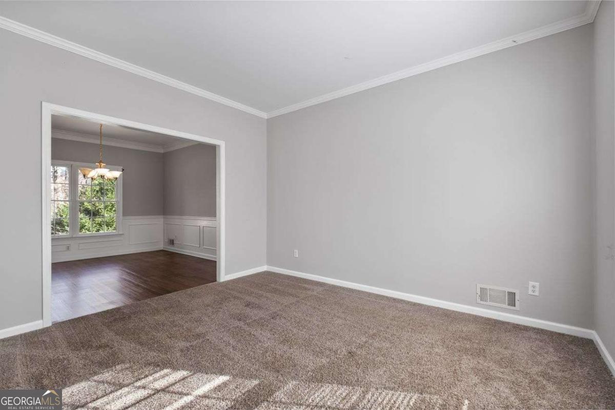 680 SOMERSET VALE DR