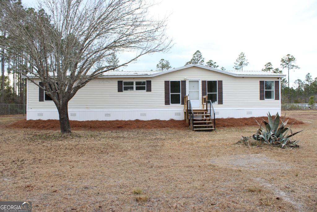 Photo of 300 Josephine Park Rd, Waycross, GA 31503 (MLS # 10688339)