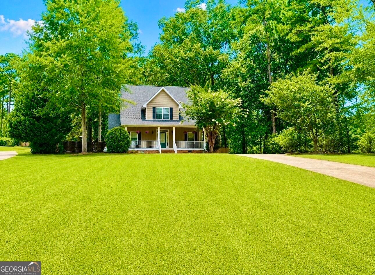 150 W Lakeview DR NE