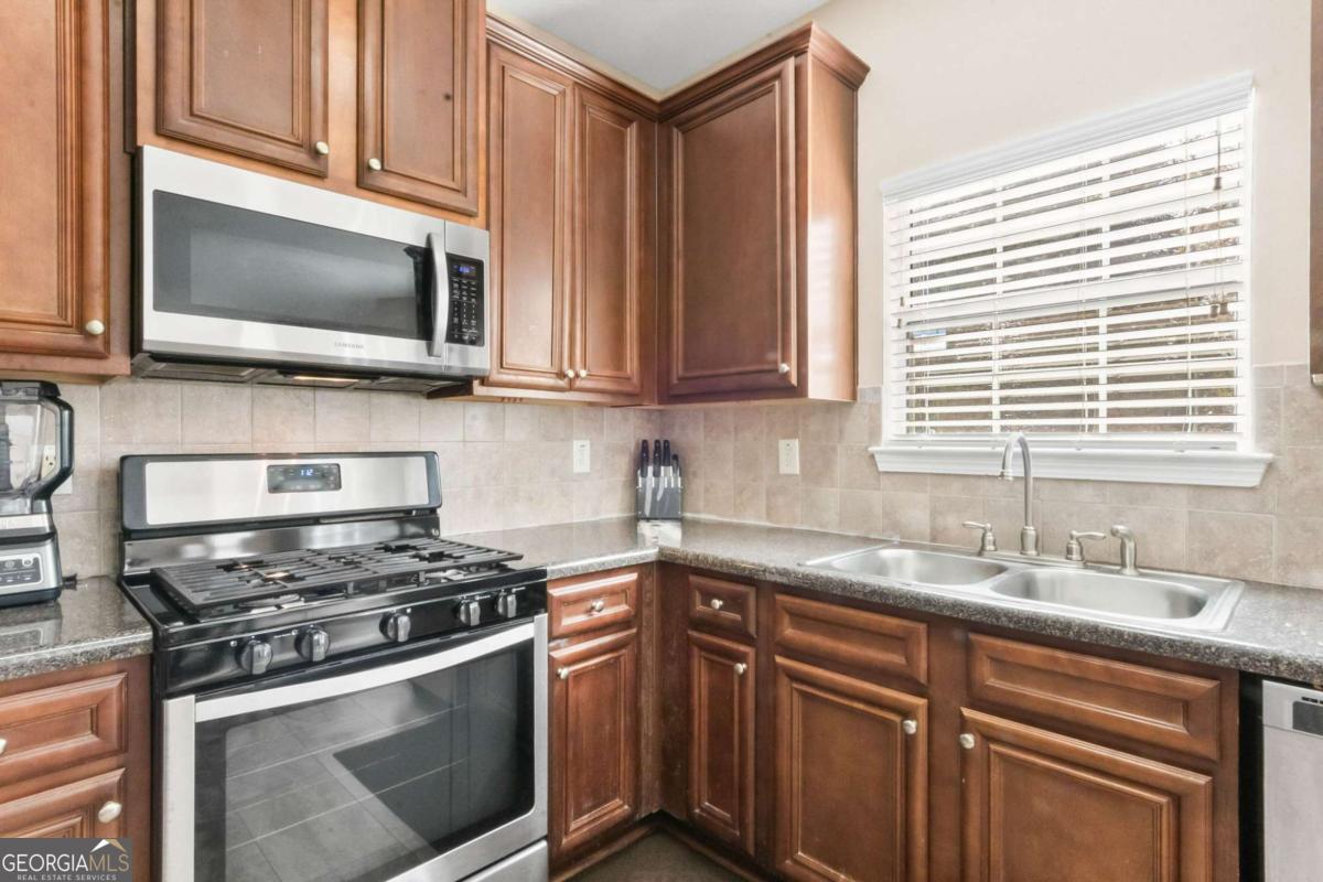 Cooper Manor - Residential