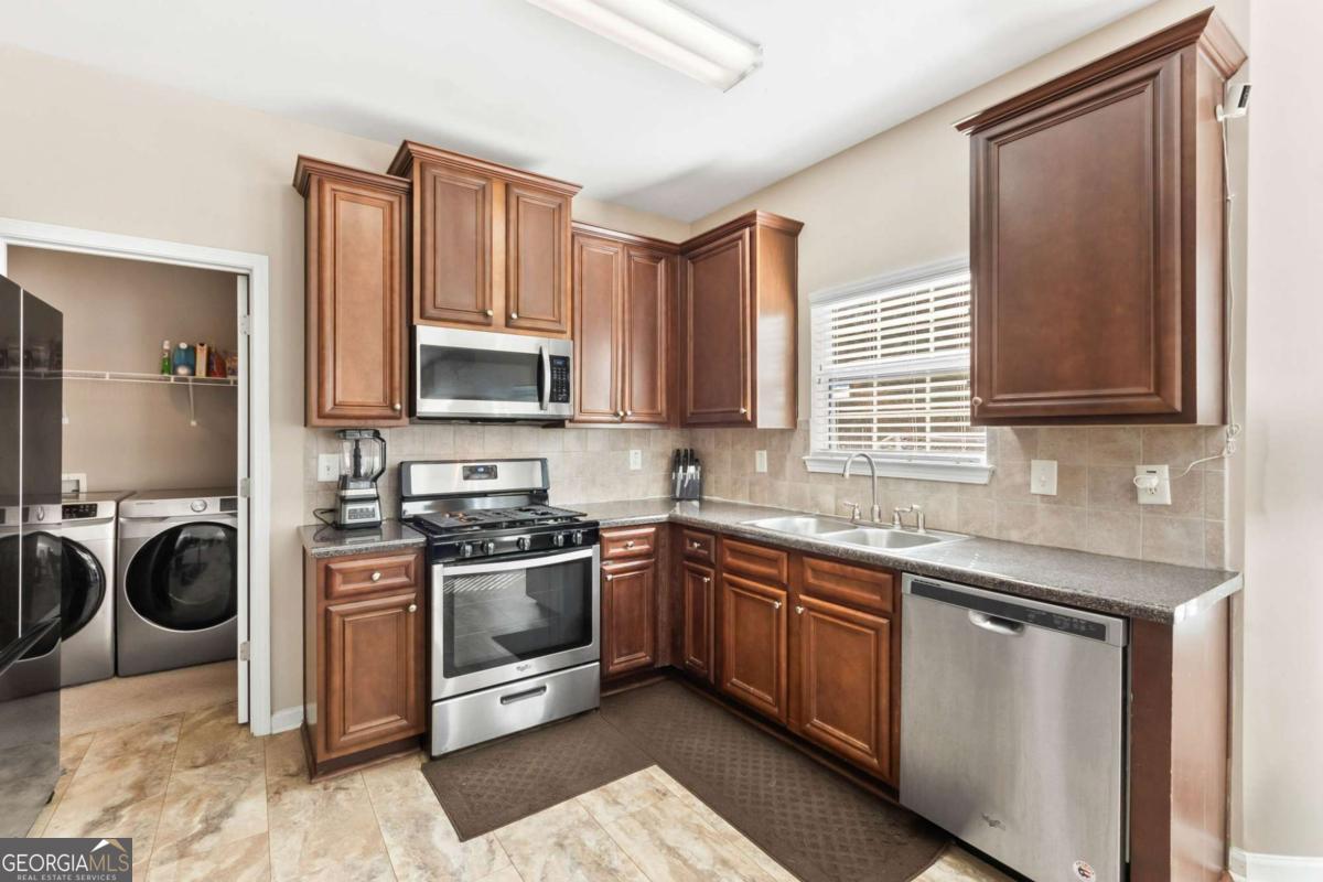 Cooper Manor - Residential