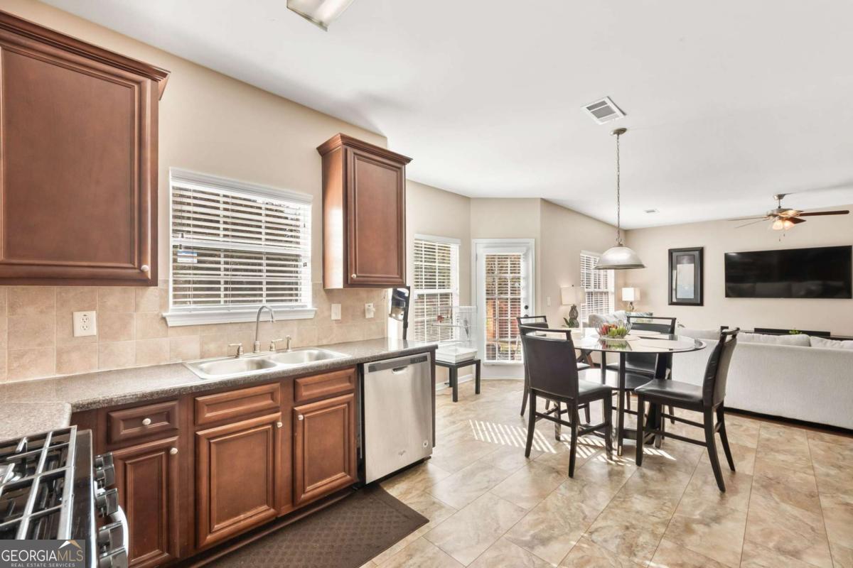 Cooper Manor - Residential