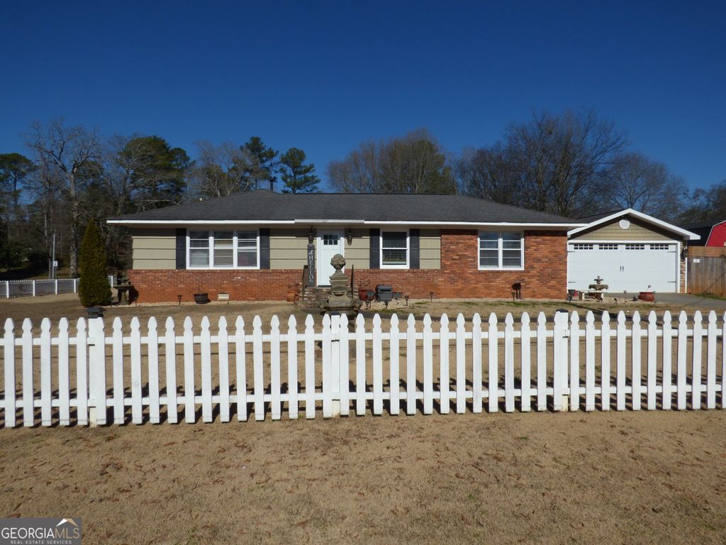 Photo of 154 Jule Peek Avenue, Cedartown, GA 30125 (MLS # 10680275)