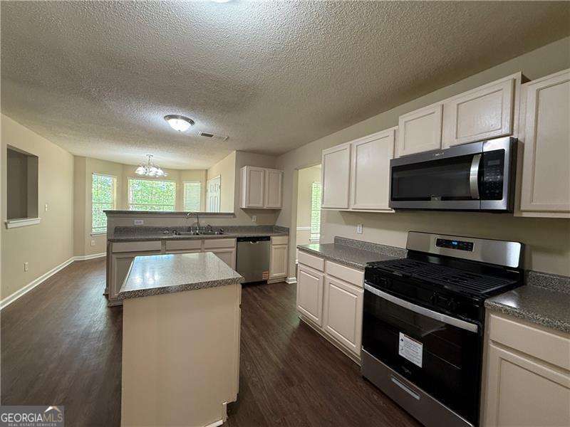 99 Ashtonbrook DR