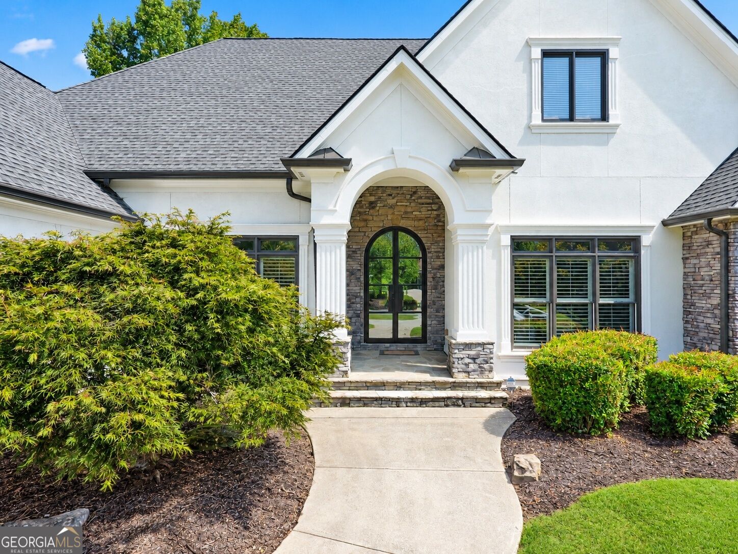 6815 Sunbriar DR