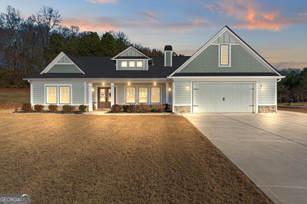 Photo of 688 Central High Road, Carrollton, GA 30116 (MLS # 10663867)