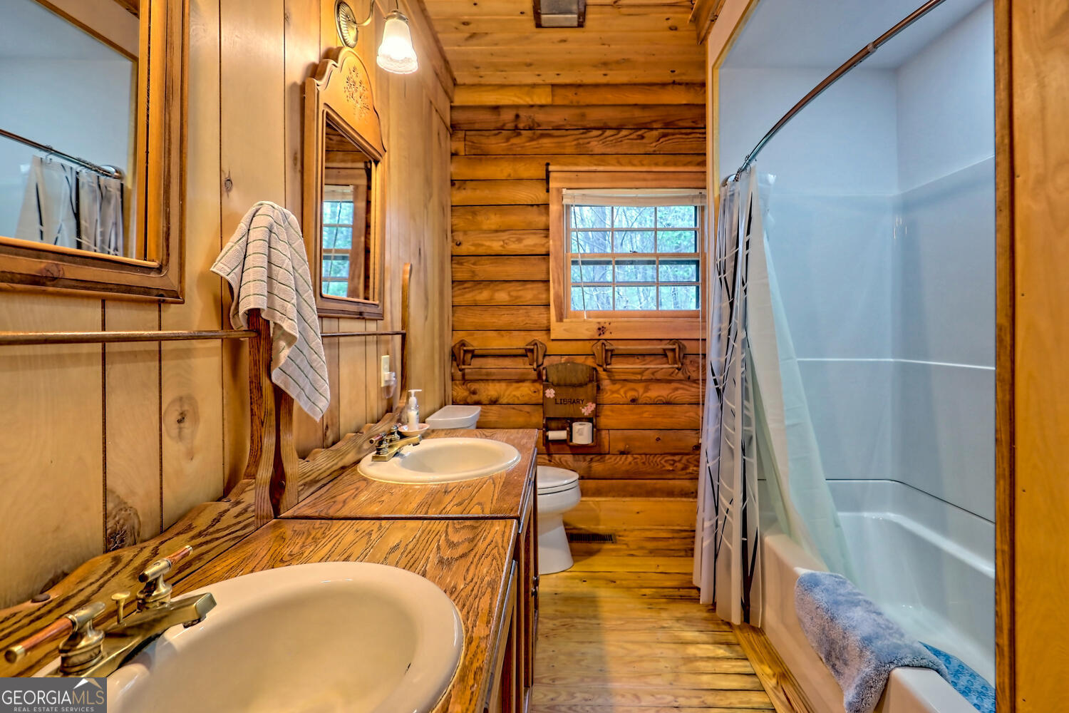 Otto, North Carolina 28763, United States, 3 Bedrooms Bedrooms, ,3 BathroomsBathrooms,Residential,Active,93893