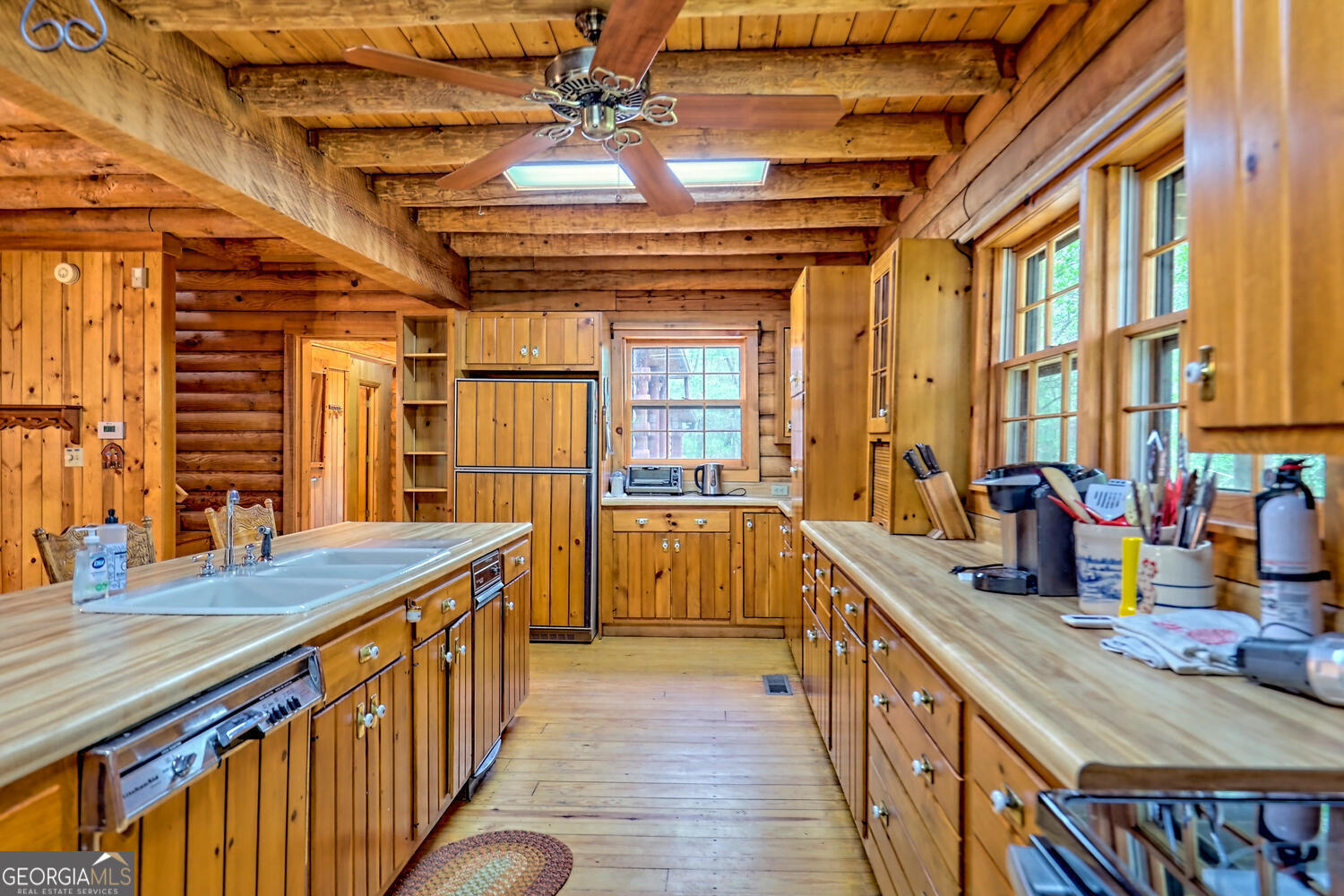 Otto, North Carolina 28763, United States, 3 Bedrooms Bedrooms, ,3 BathroomsBathrooms,Residential,Active,93893