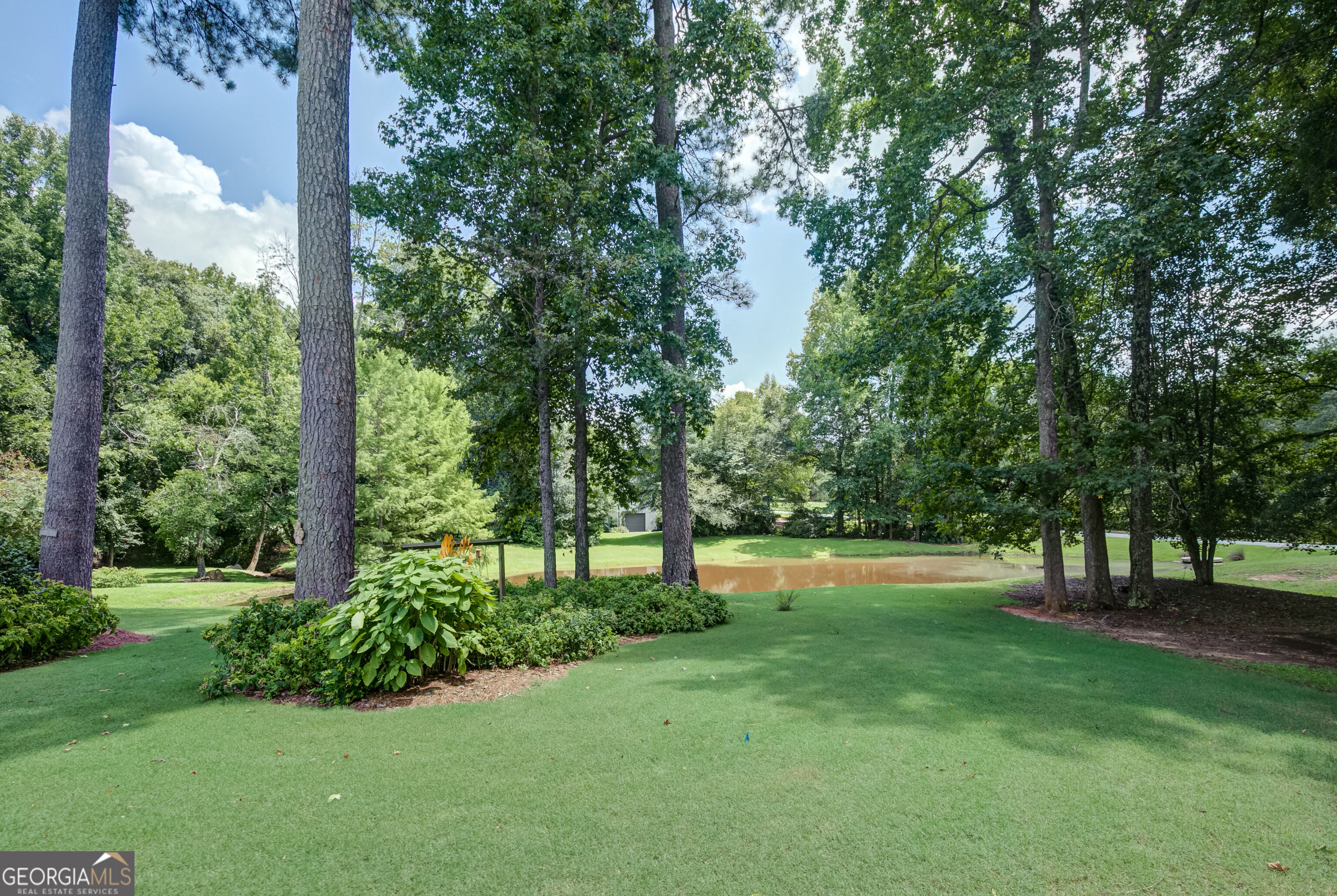 150 Youngs CIR