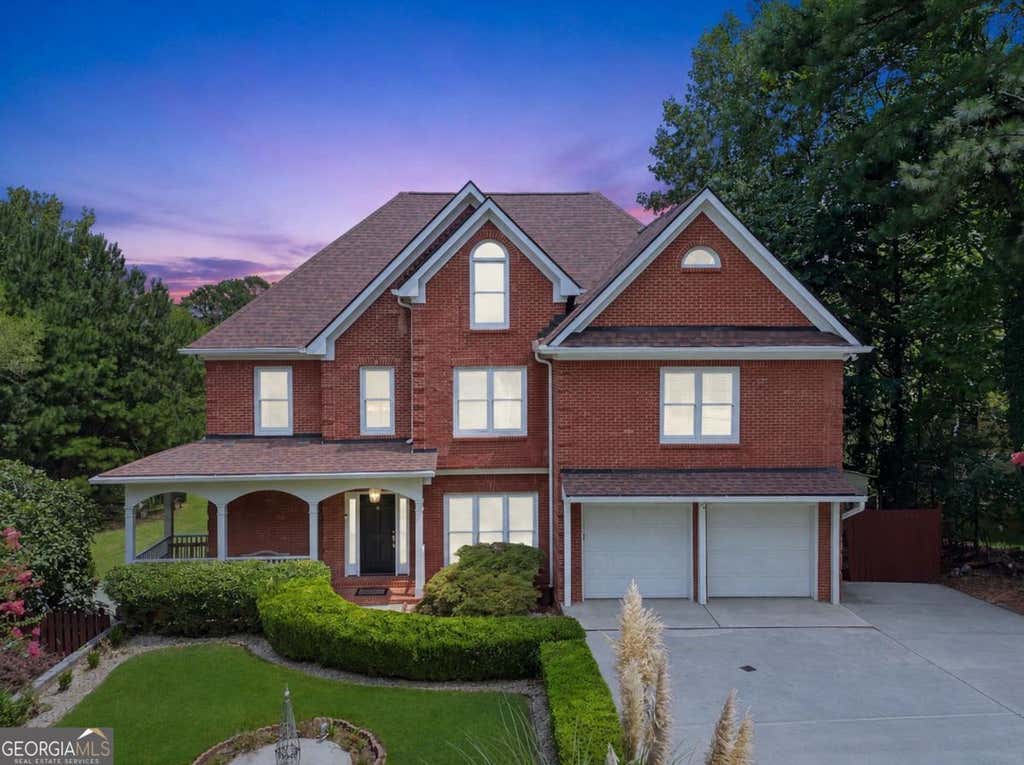 Photo of 1340 Eryn Cir, Suwanee, GA 30024 (MLS # 10825969)