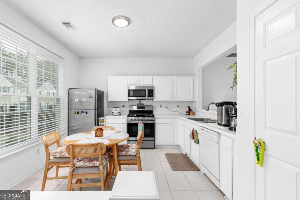 Photo of 4088 Howell Park Road, Duluth, GA 30096 (MLS # 10694959)