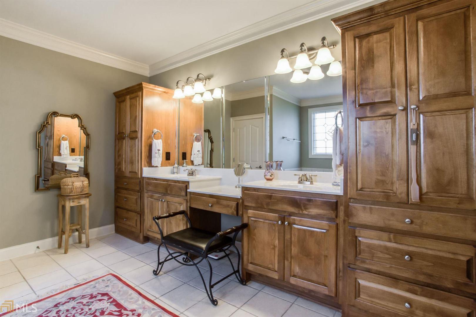 Madison Park - Residential