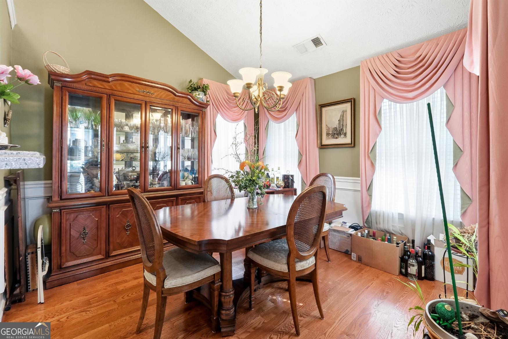 213 Sunderland WAY
