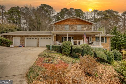 562 Cupelo DR NW Marietta GA 30064