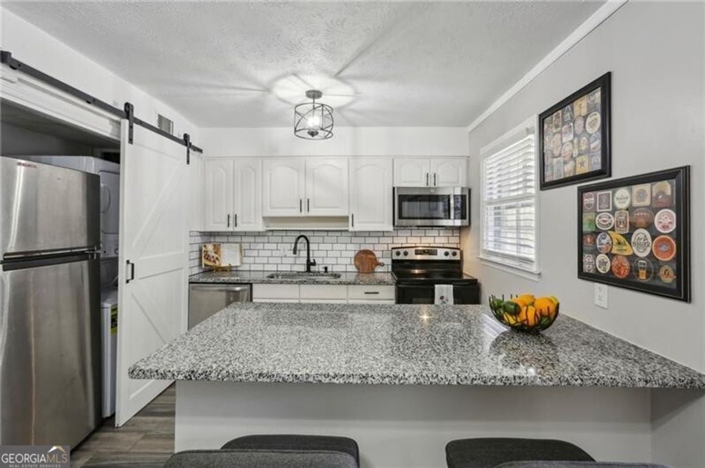 Photo of 6700 Roswell Road #32C, Sandy Springs, GA 30328 (MLS # 10769503)