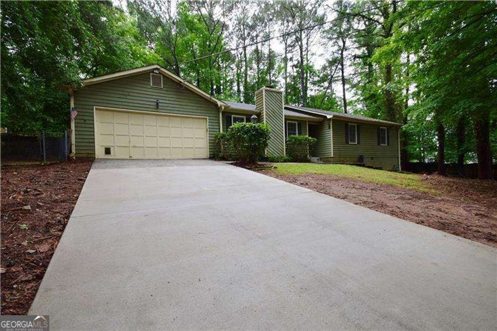 Photo of 2654 Crystal Court, Lawrenceville, GA 30044 (MLS # 10774253)