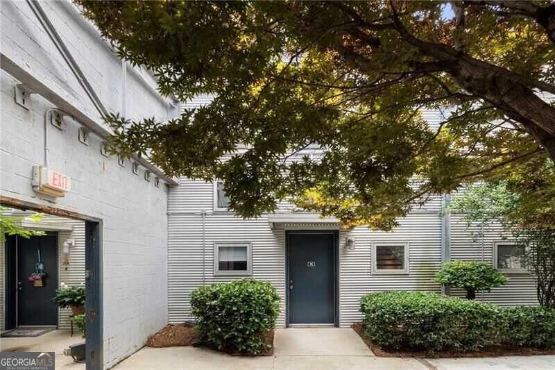 400 Village PKWY 128