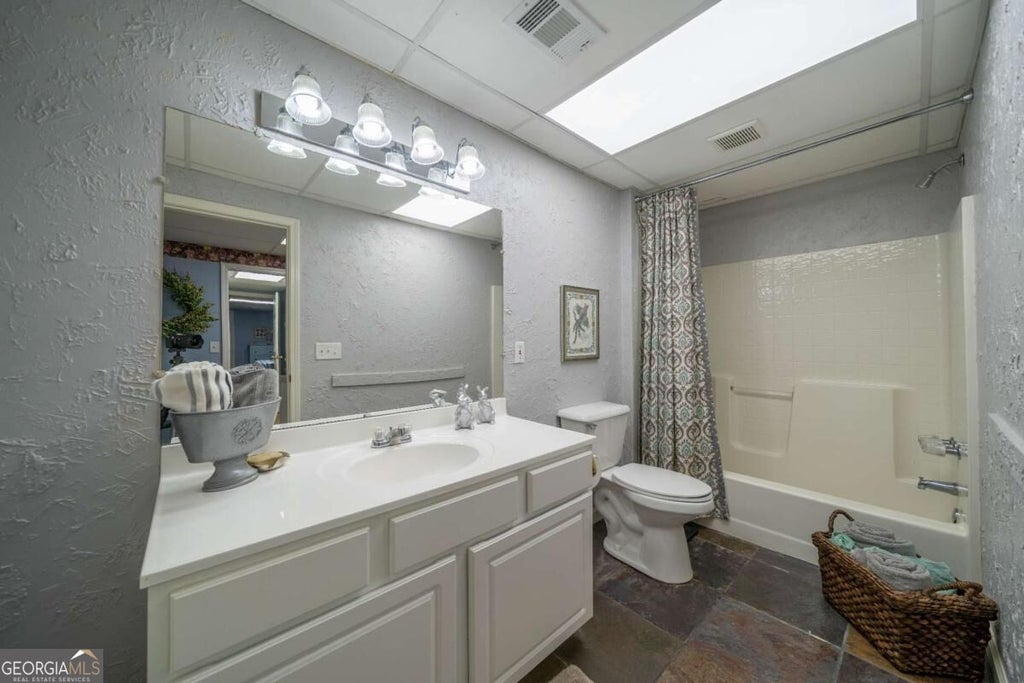 Photo of 7 Sterling Court, Cartersville, GA 30120 (MLS # 10853876)