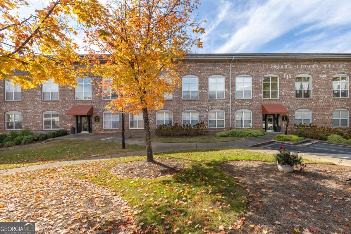 Sessions Street Lofts - Residential Lease