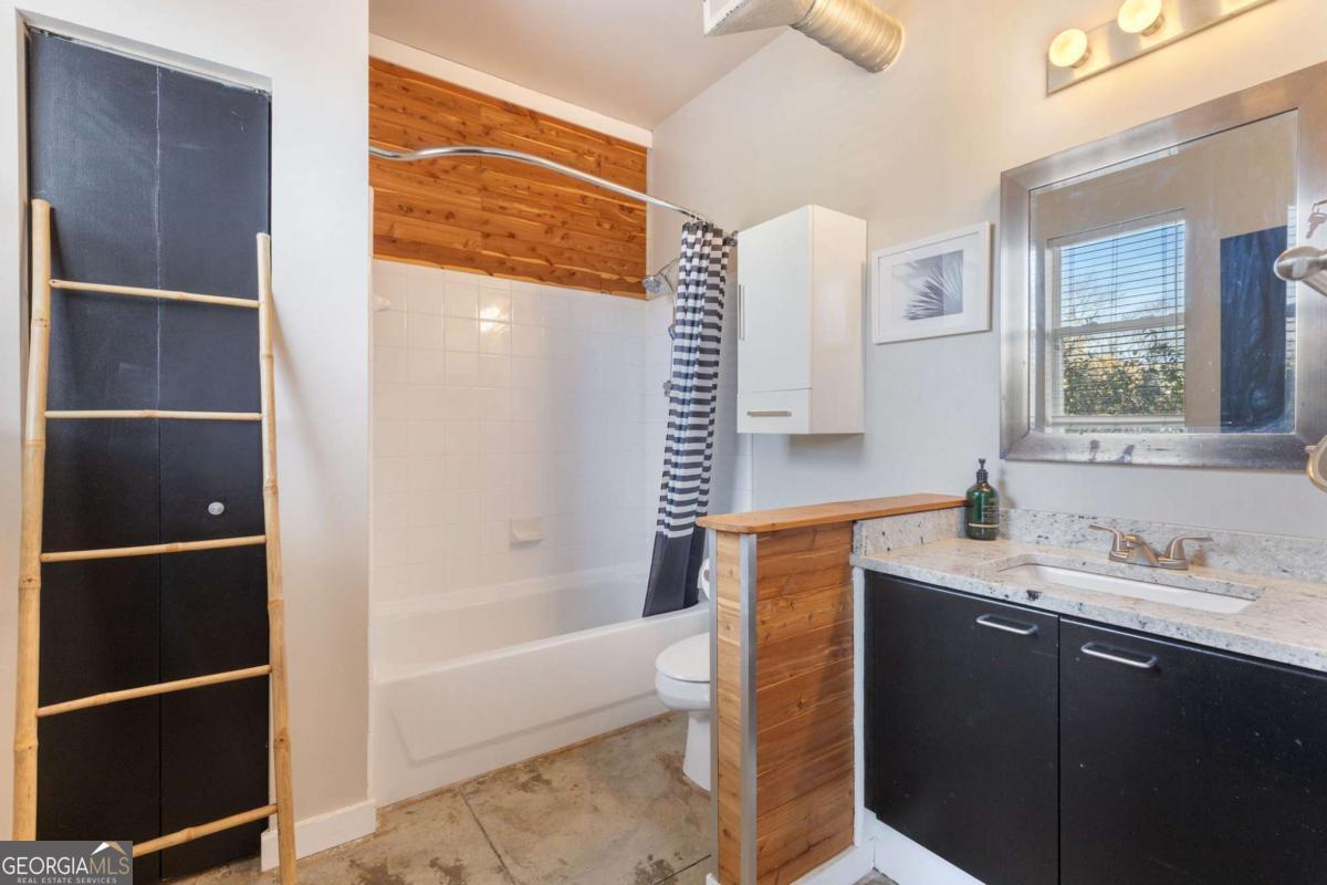 Sessions Street Lofts - Residential Lease