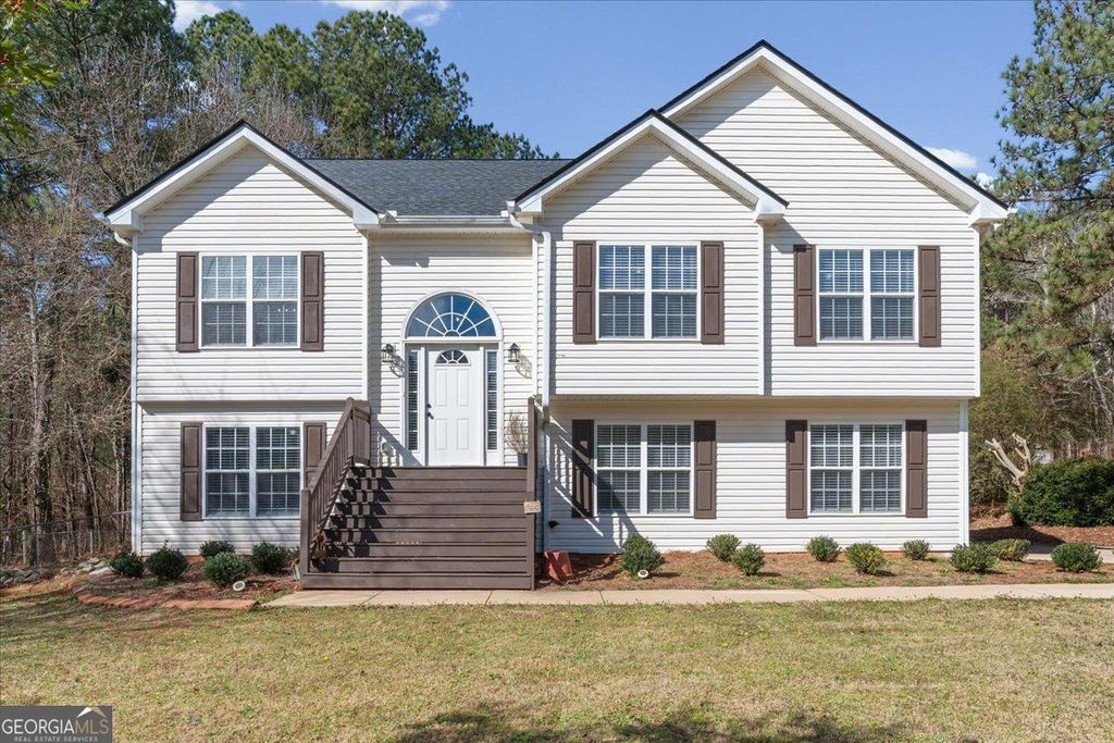 Photo of 360 Chestnut Drive, Covington, GA 30016 (MLS # 10693419)