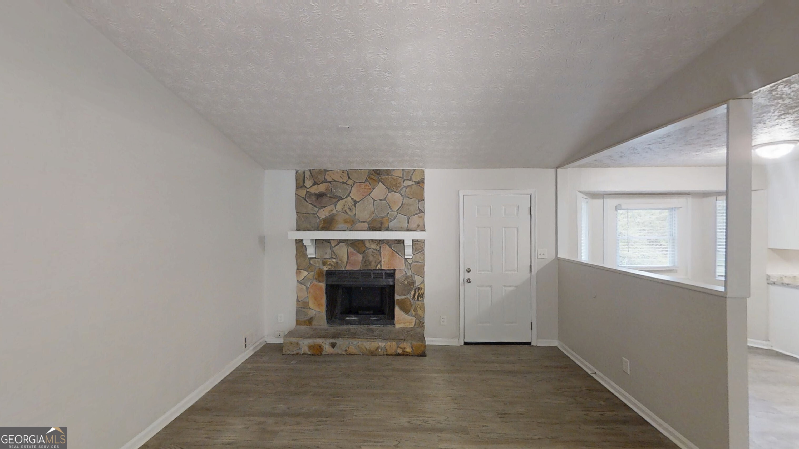3512 Valley Chase CT