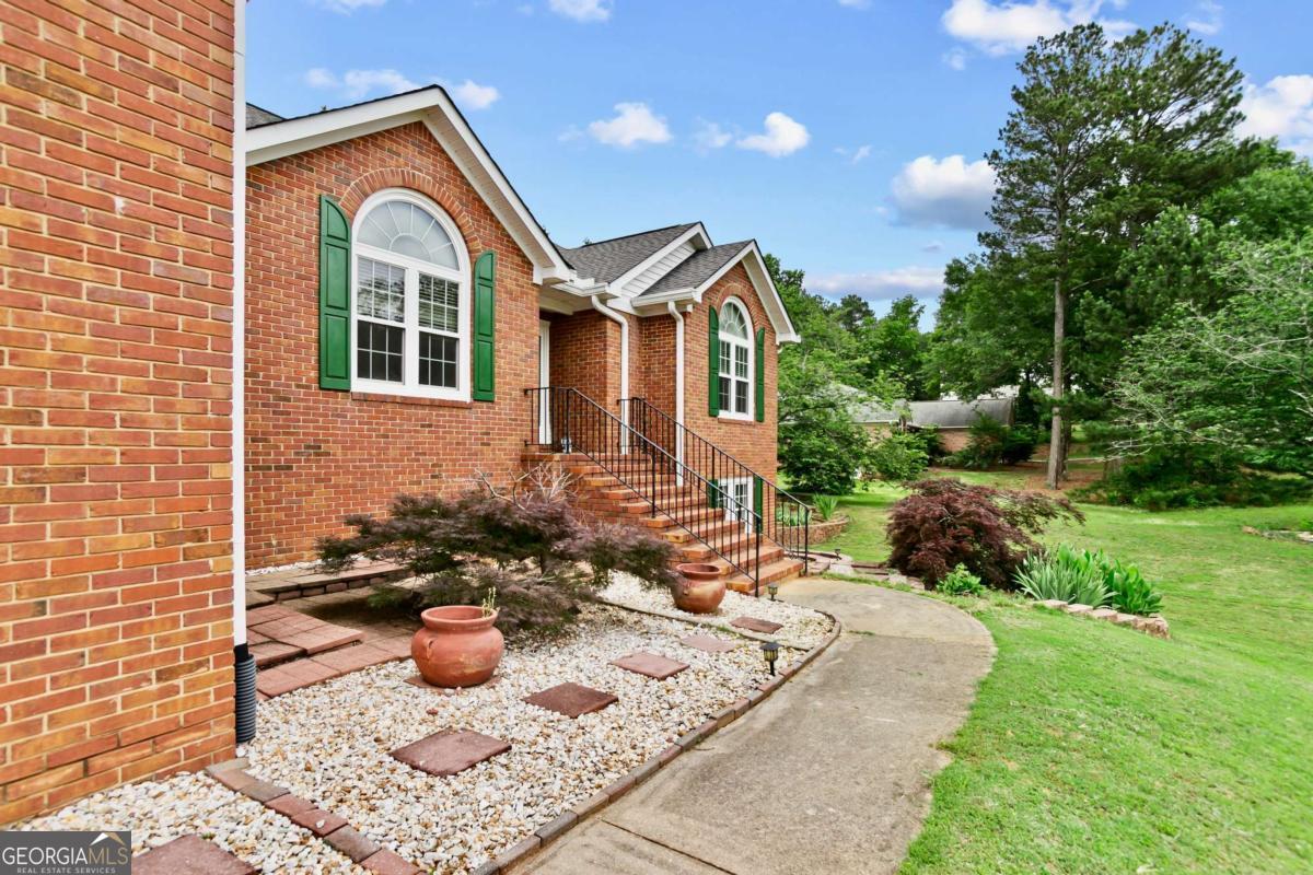 124 Crown WALK