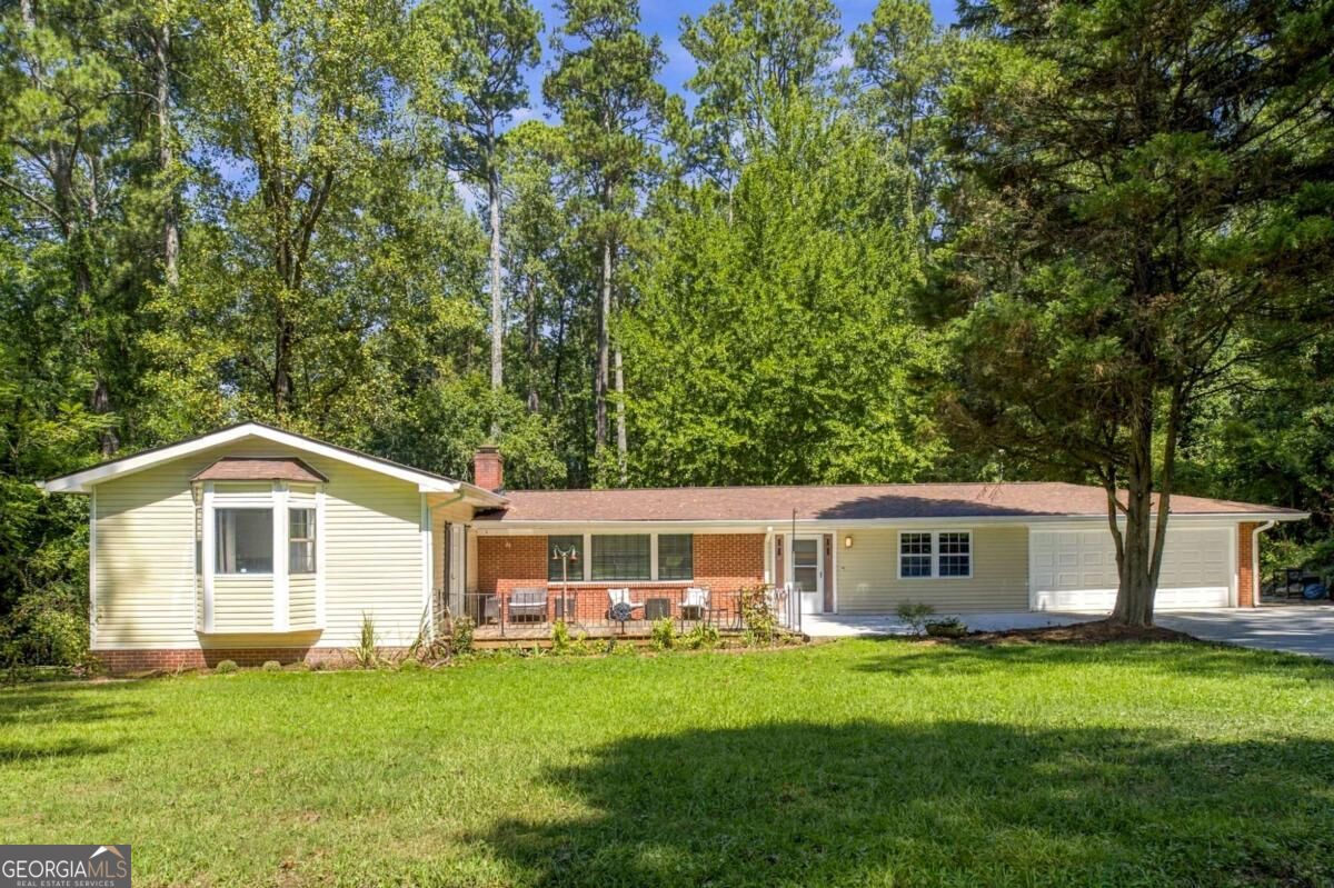 1100 Boat Rock RD SW