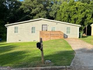 Photo of 1719 Mary George Avenue NW, Atlanta, GA 30318 (MLS # 10778313)