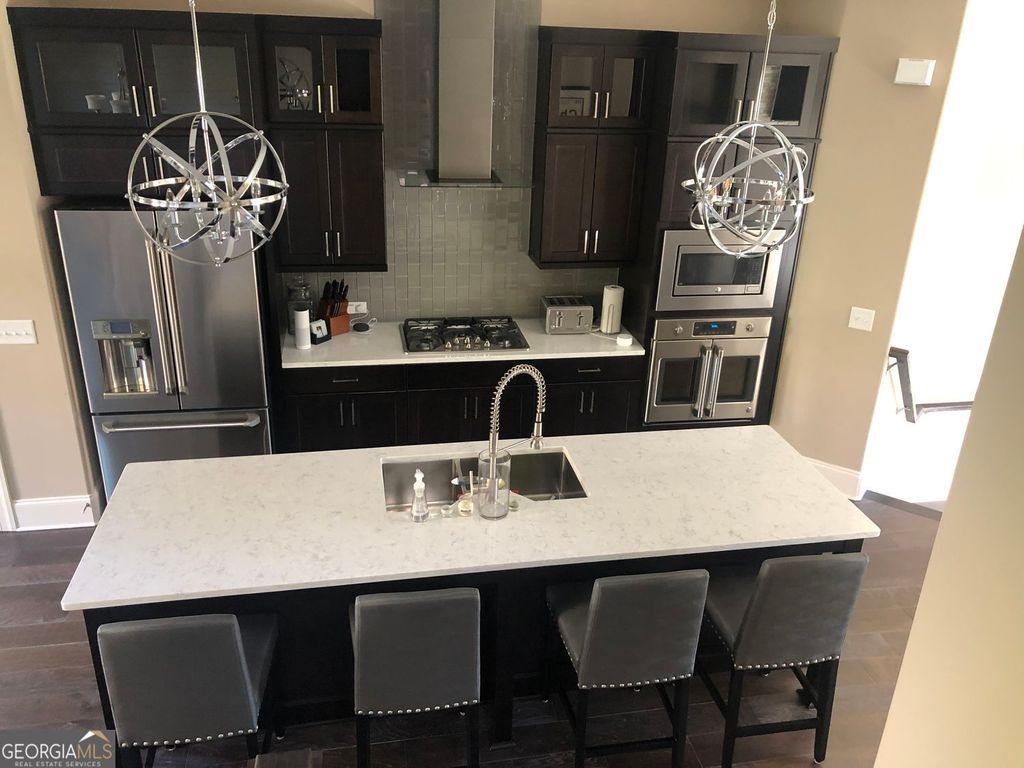 Photo of 1922 Townsend Court #7, Atlanta, GA 30329 (MLS # 10762857)