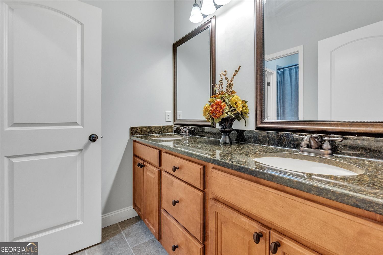 LENORE PLACE - Residential