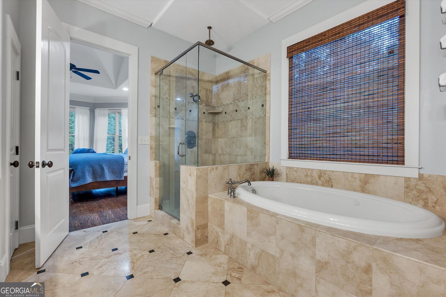 LENORE PLACE - Residential