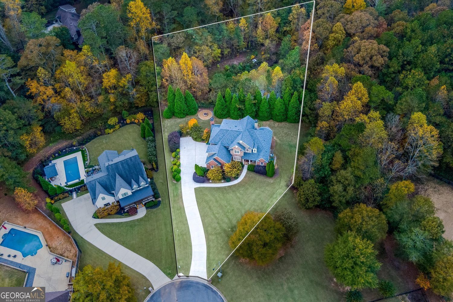 LENORE PLACE - Residential