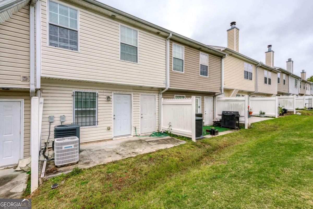 Vinings Crest - Residential Lease