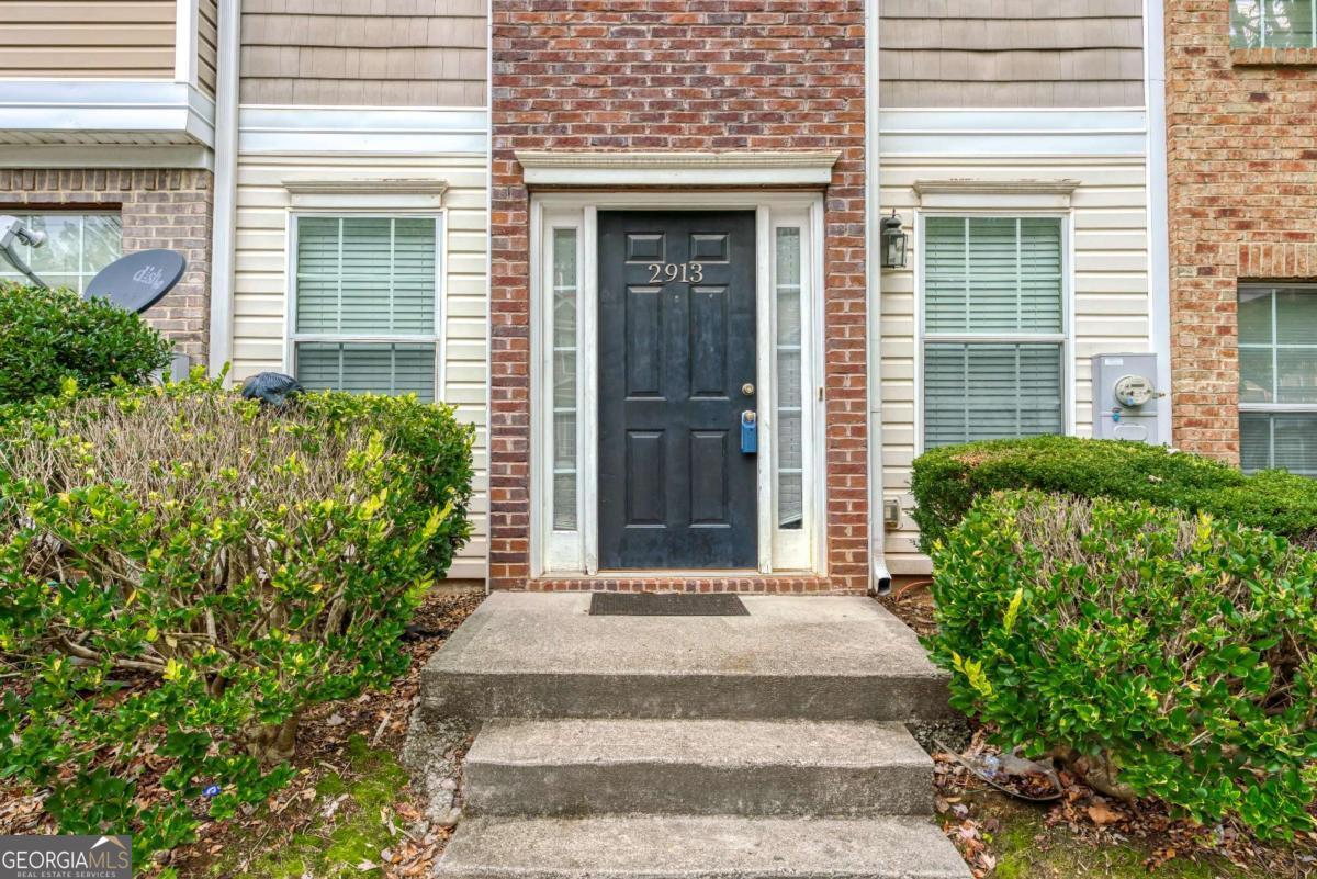 Vinings Crest - Residential Lease