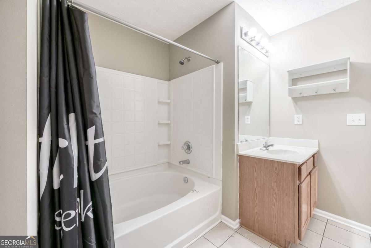 Vinings Crest - Residential Lease