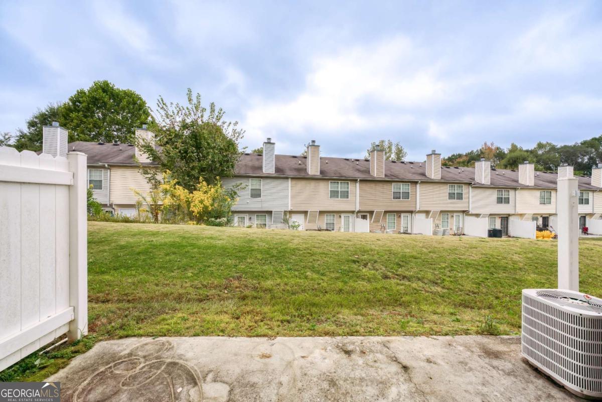 Vinings Crest - Residential Lease