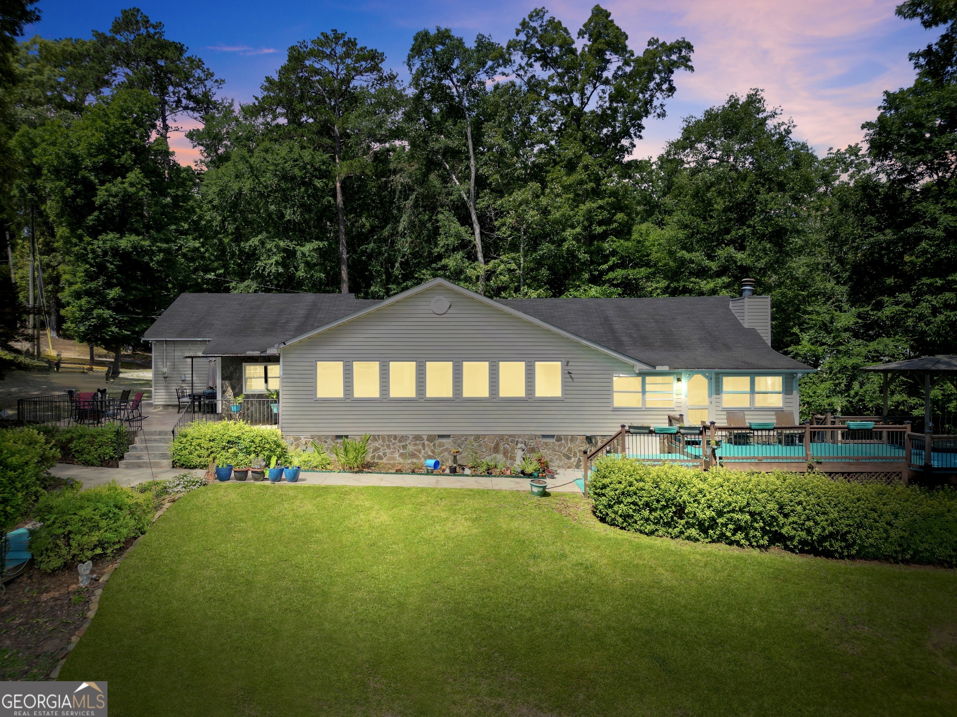 172 B Hummingbird LN