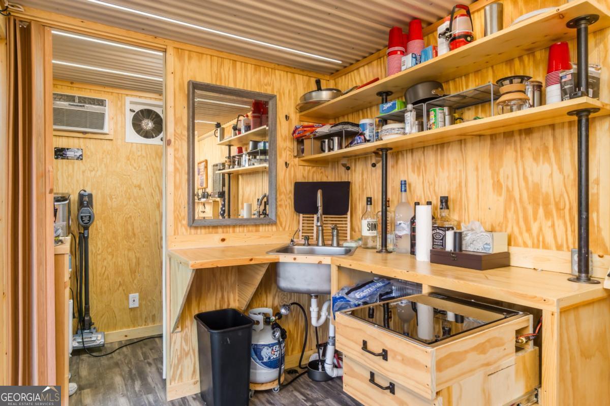 2400 Shinbone Ridge RD