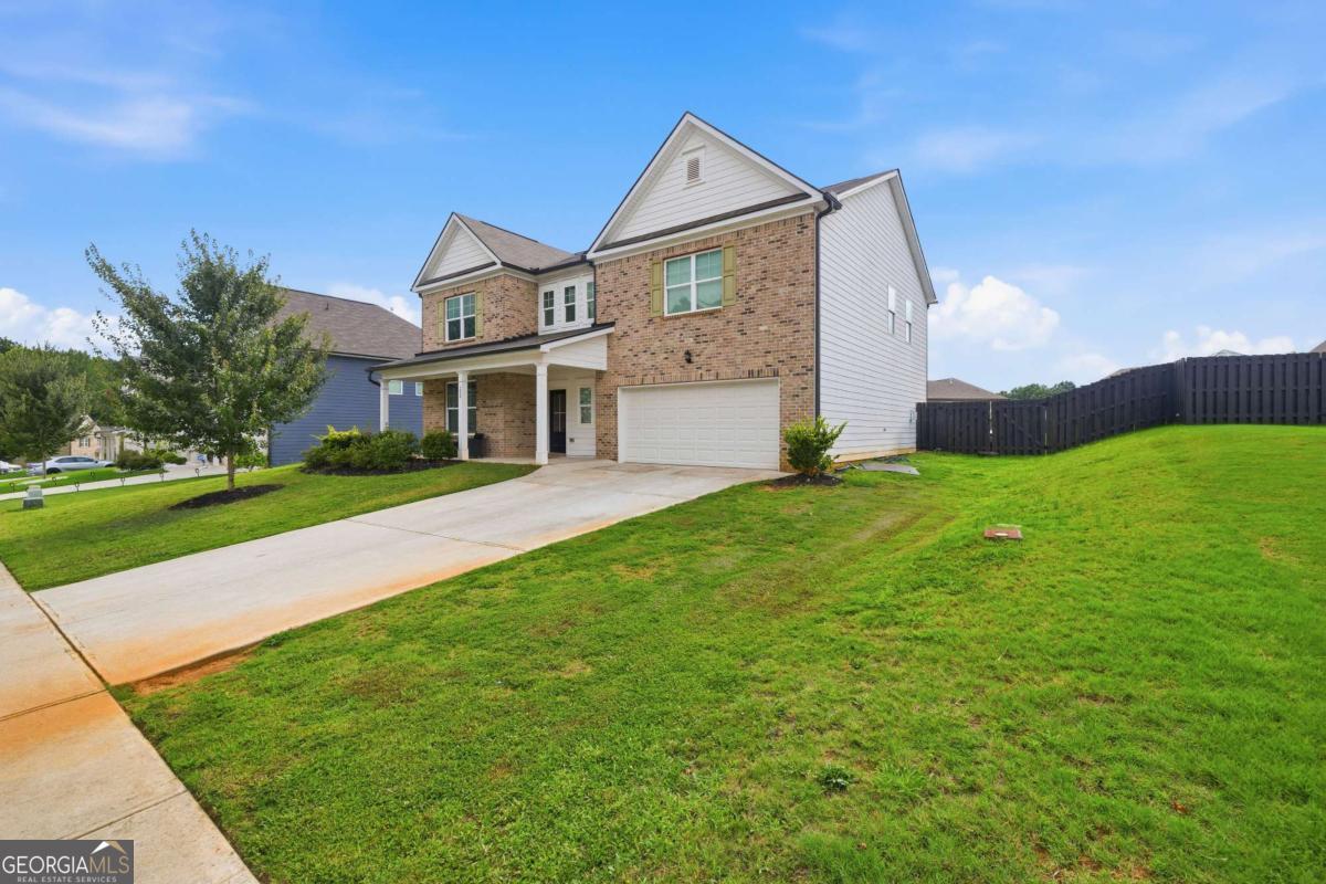 120 Paxton LN