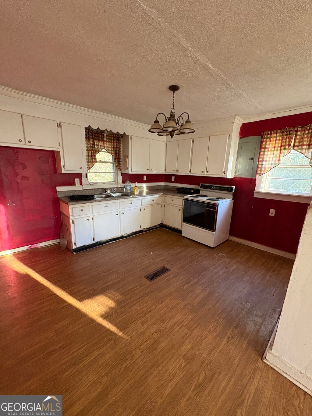 Photo of 1821 W Hwy 280, Milan, GA 31060 (MLS # 10880823)