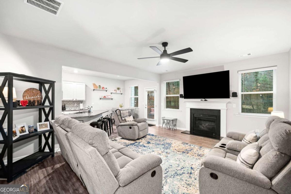 Victoria Crossing - Residential