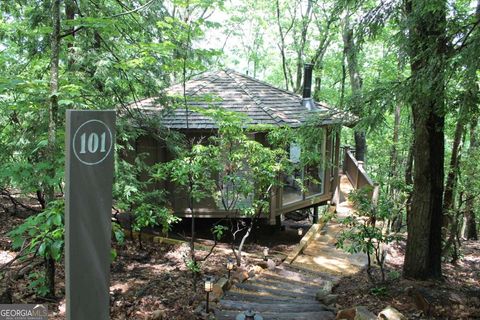 101 Treetopper CIR Jasper GA 30143