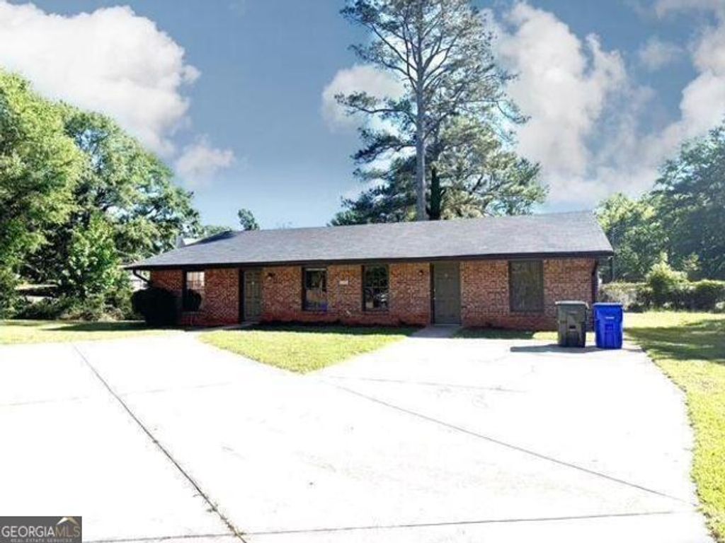 Photo of 1050 Chestnut Oak Court NE #A &amp; B, Conyers, GA 30012 (MLS # 10766380)