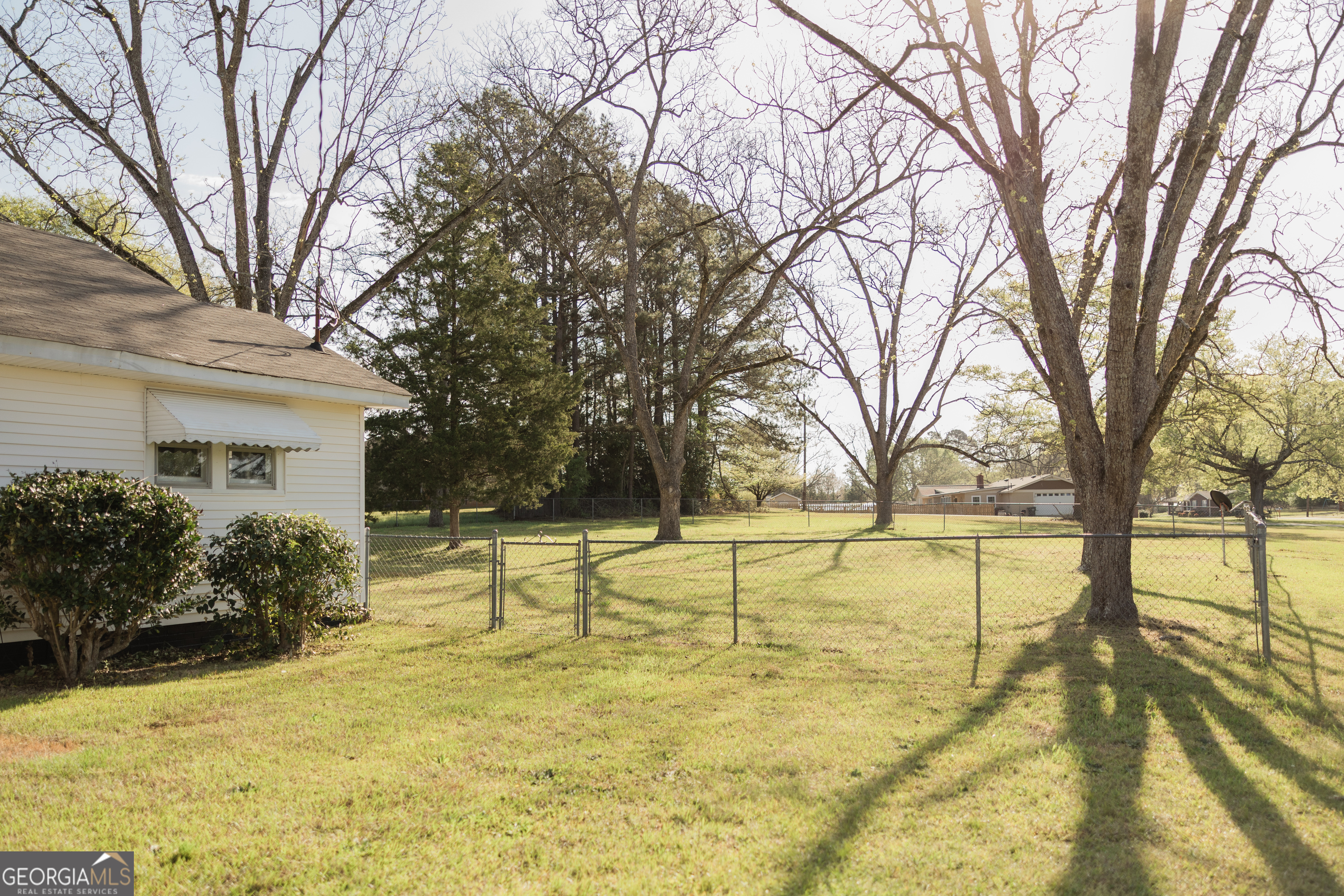 2474 Highway 19 N