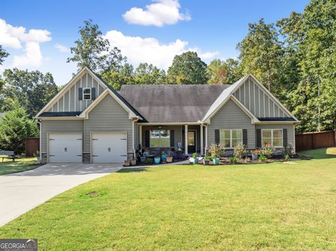 1557 Shadowstone CIR Winder GA 30680