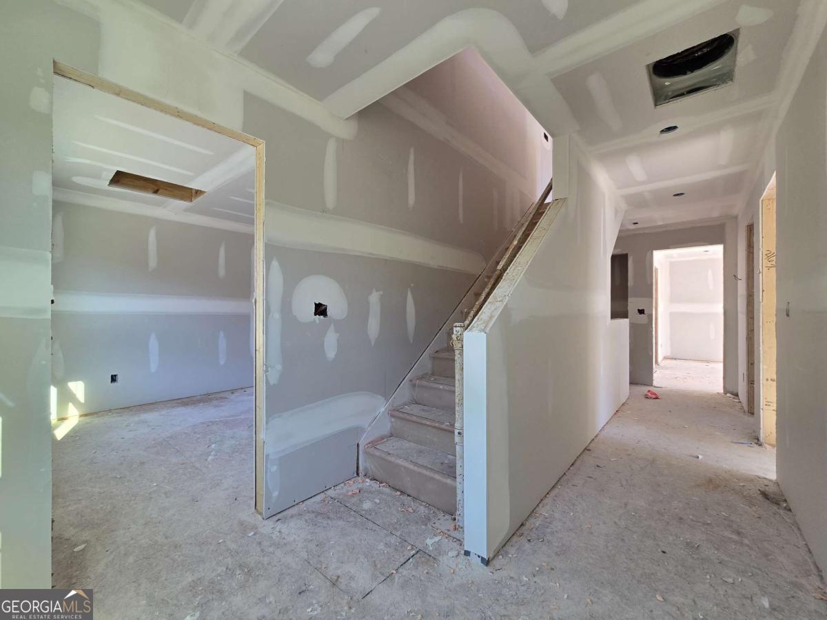 Marble Tree - Residential