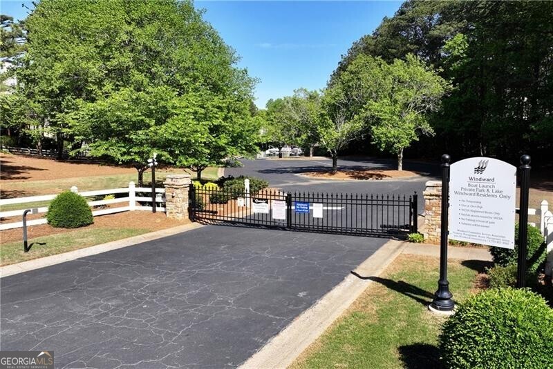 Shirley Estates/Windward - Residential